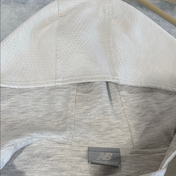 New Balance Gray Hooded Jacket - Picture 6 of 9